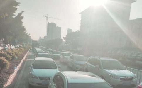 ���ݶ³�����Ĭ˵˵