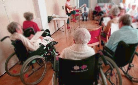 ����Ժ���ʵ���ĵ�(��ѡ15ƪ)