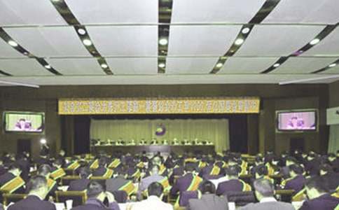 ����ѡ����Ƹ�ݽ���ģ�������ƪ