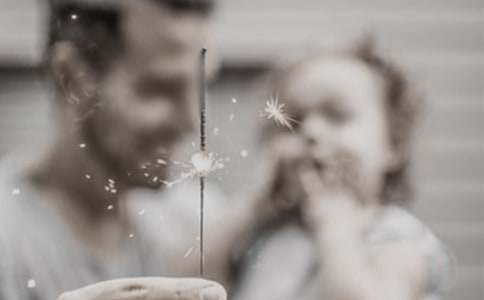 �������ܵ�Ů�����и�