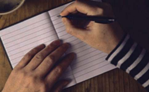 ���ر���������������300��4ƪ