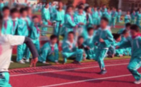 Сѧ�˶���شʣ���ѡ15ƪ��