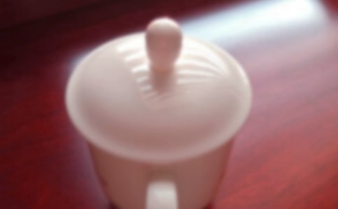 先斟满自己的杯子读后感