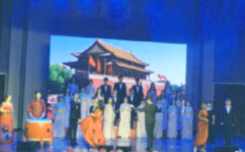 爱国歌曲大合唱比赛活动主持词